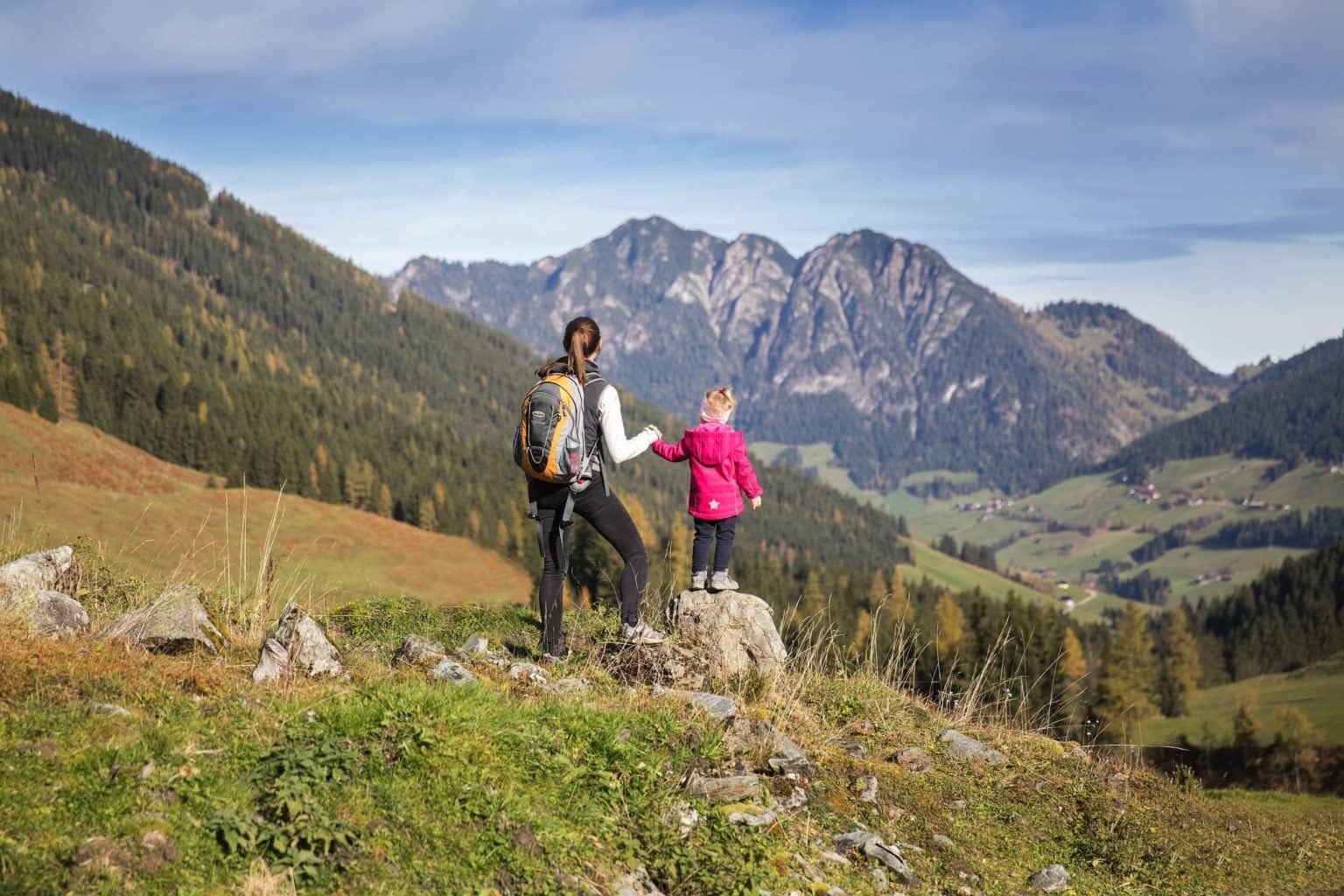 Маленький турист. Мало туристов. Hiker in Germany. Король Тироль развлекается.